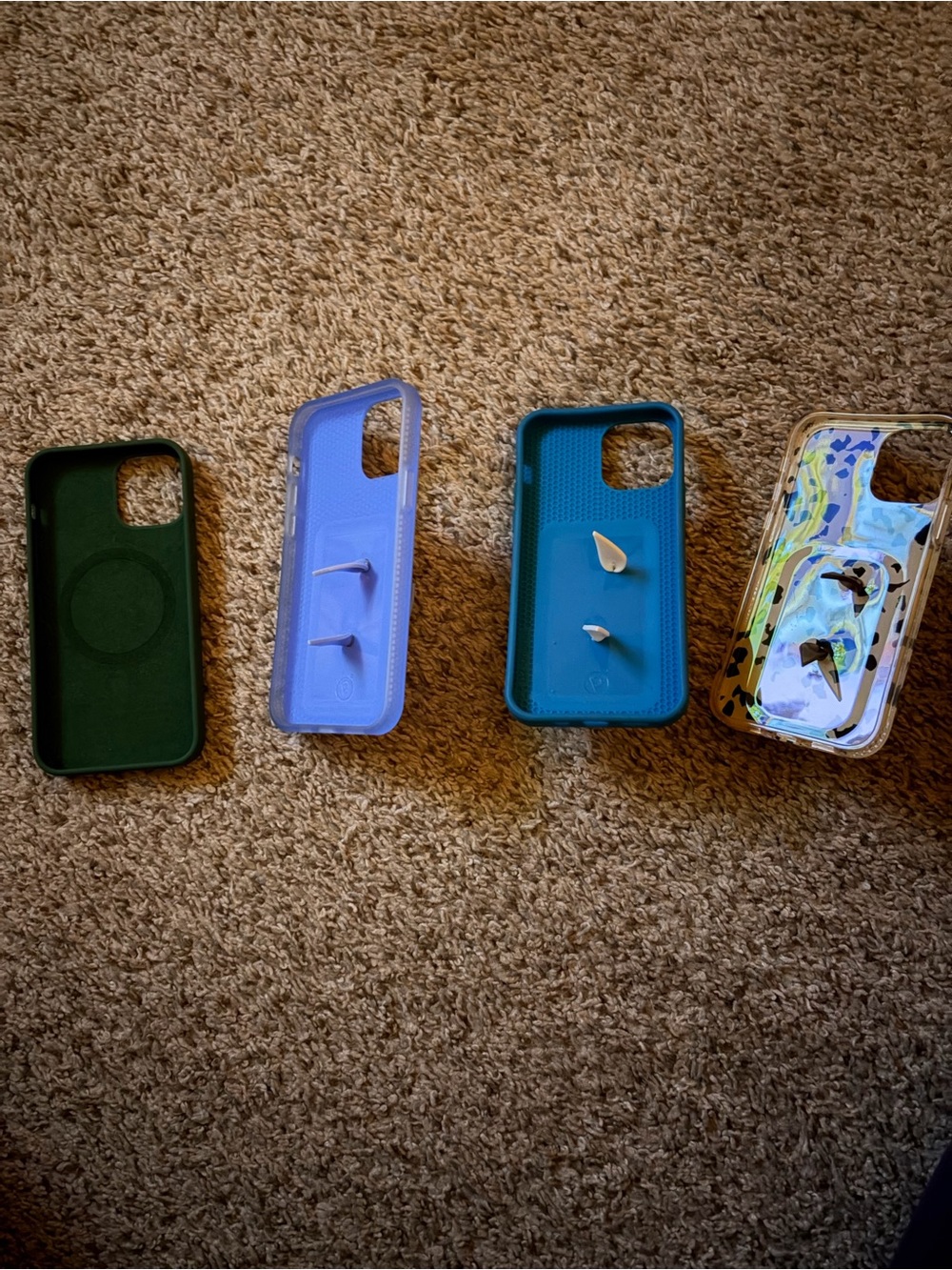 Loopy & silicone MagSafe case iPhone 12 - Picture 2 of 2